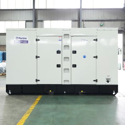 550kW 688KVA Su soğutmalı Süper Dizel Sessiz Jeneratör 50/60HZ Tek/Üç Fazlı Taşınabilir Jeneratörler DCEC Cummin